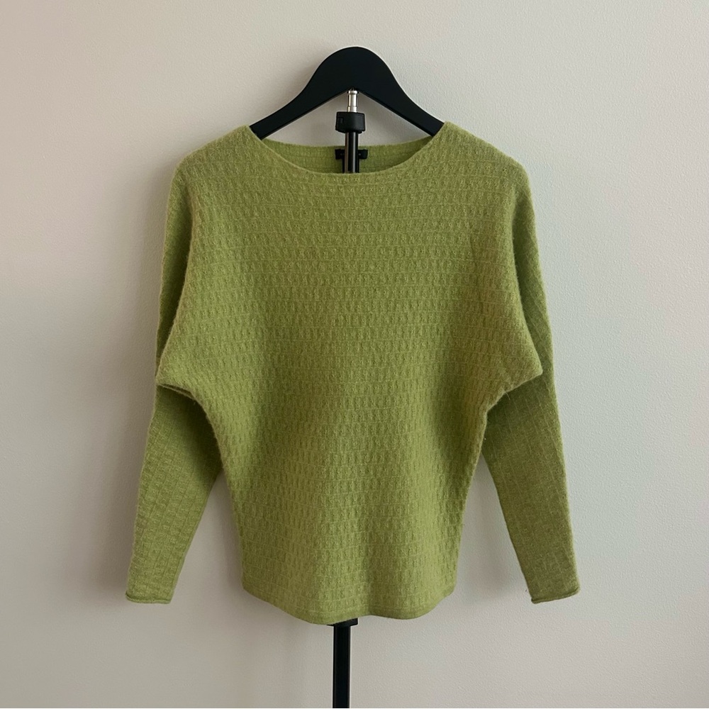 Vintage Only Mine Light Green Cashmere Boat Neck Batwing Sweater Size XS